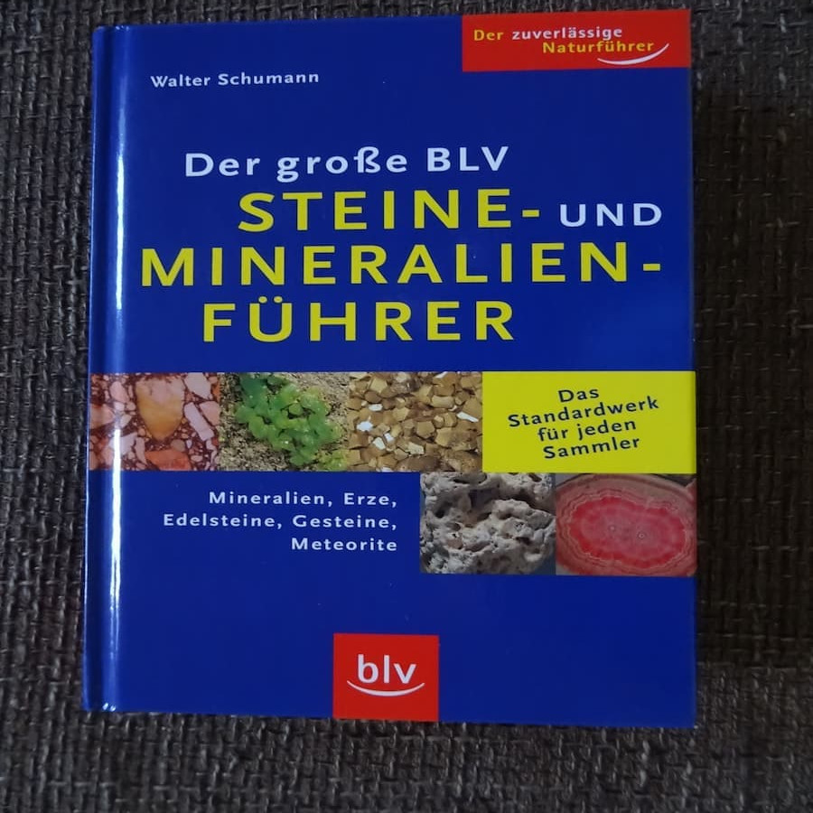Steine und Mineralien-Führer